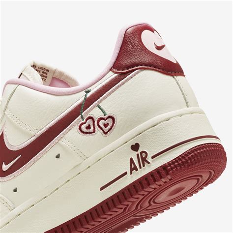 nike valentine's day sale